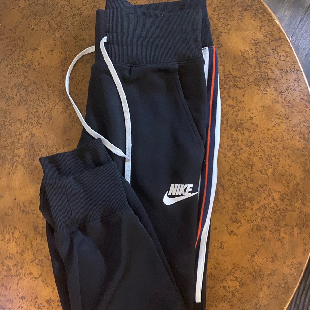 Nike Stripe on Side Jogger